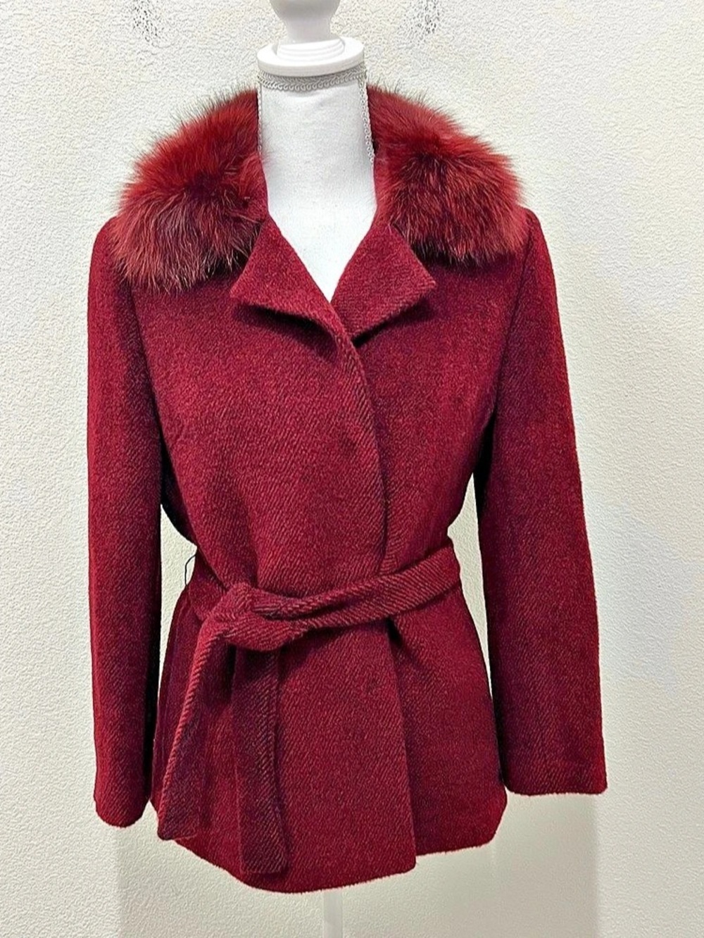 MaxMara Pura Seta Wool Fur Collar Belted Pea Coat in Burgundy size M